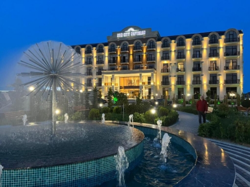 Naftalan Sun City Hotel resmi